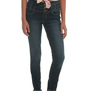 Hot Topic Lovesick High Waisted Jeans size 9
